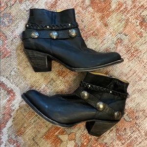 Western Round Toe Booties